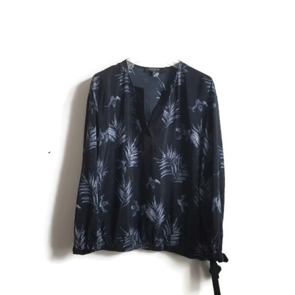 Women's Black Floral Print V-Neck Long Sleeve Blouse